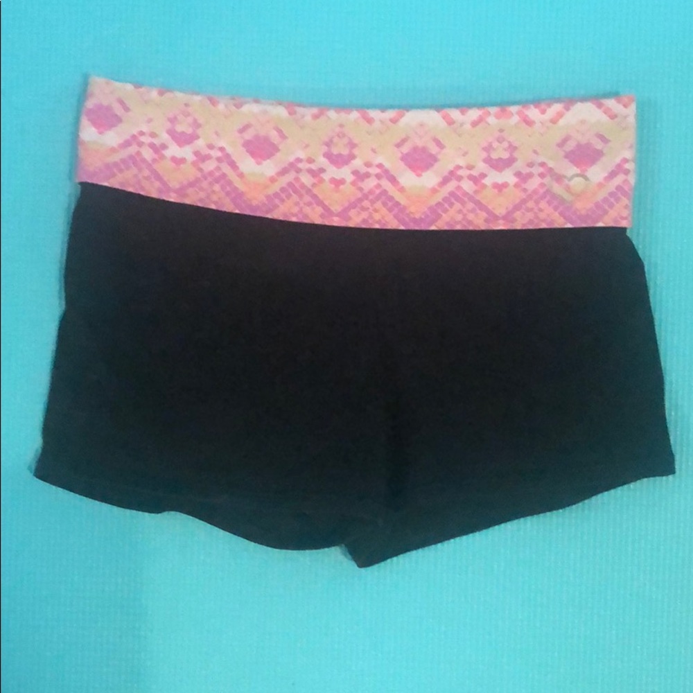 snakeskin band foldover yoga shorts